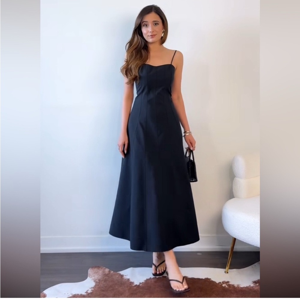 Zara Black Midi Slip Dress with Spaghetti Straps and Sweetheart Neckline
